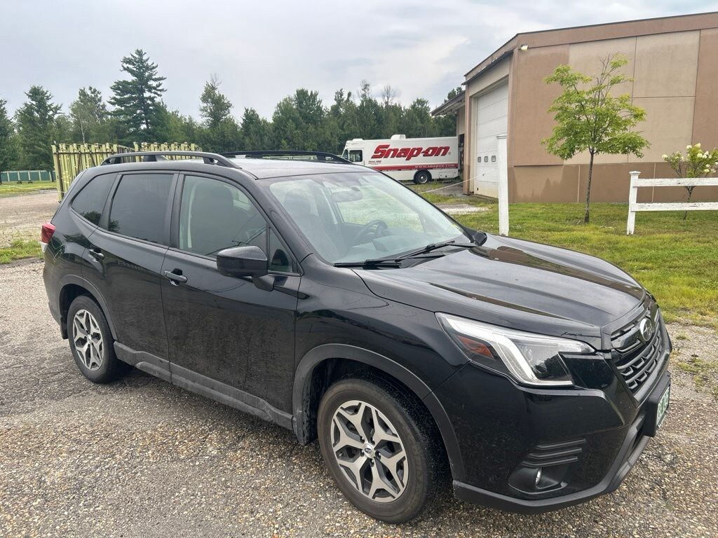 Used 2024 Subaru Forester Premium SUV
