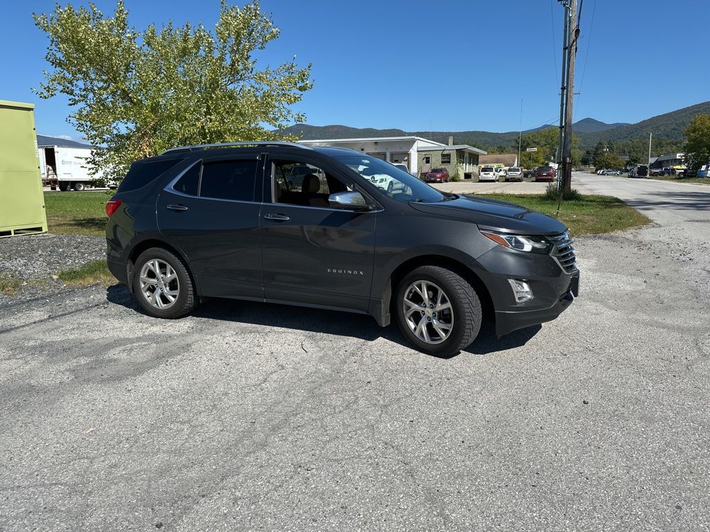 2020 Chevrolet Equinox Premier photo 2