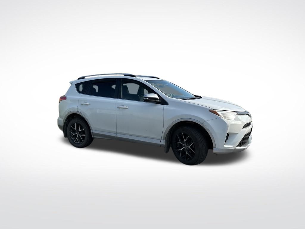 2016 Toyota RAV4 SE photo 2