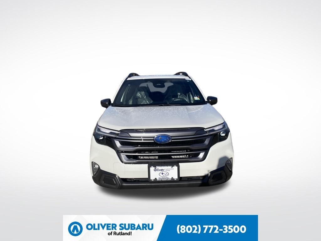 2025 Subaru Forester Limited's photo