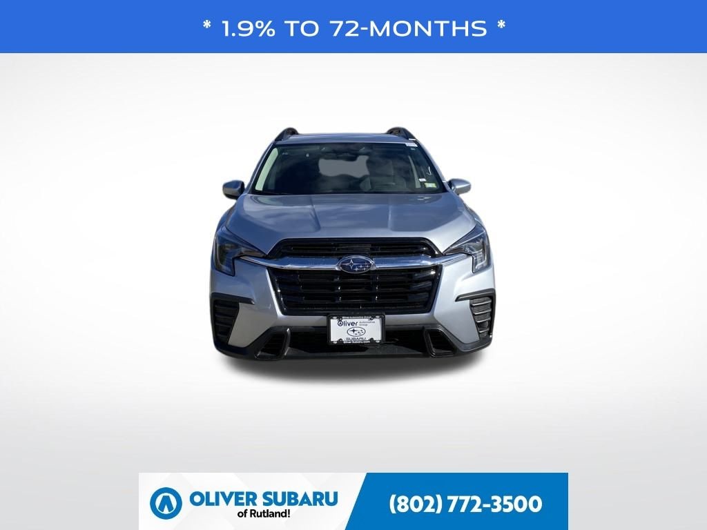 2025 Subaru Ascent Premium's photo