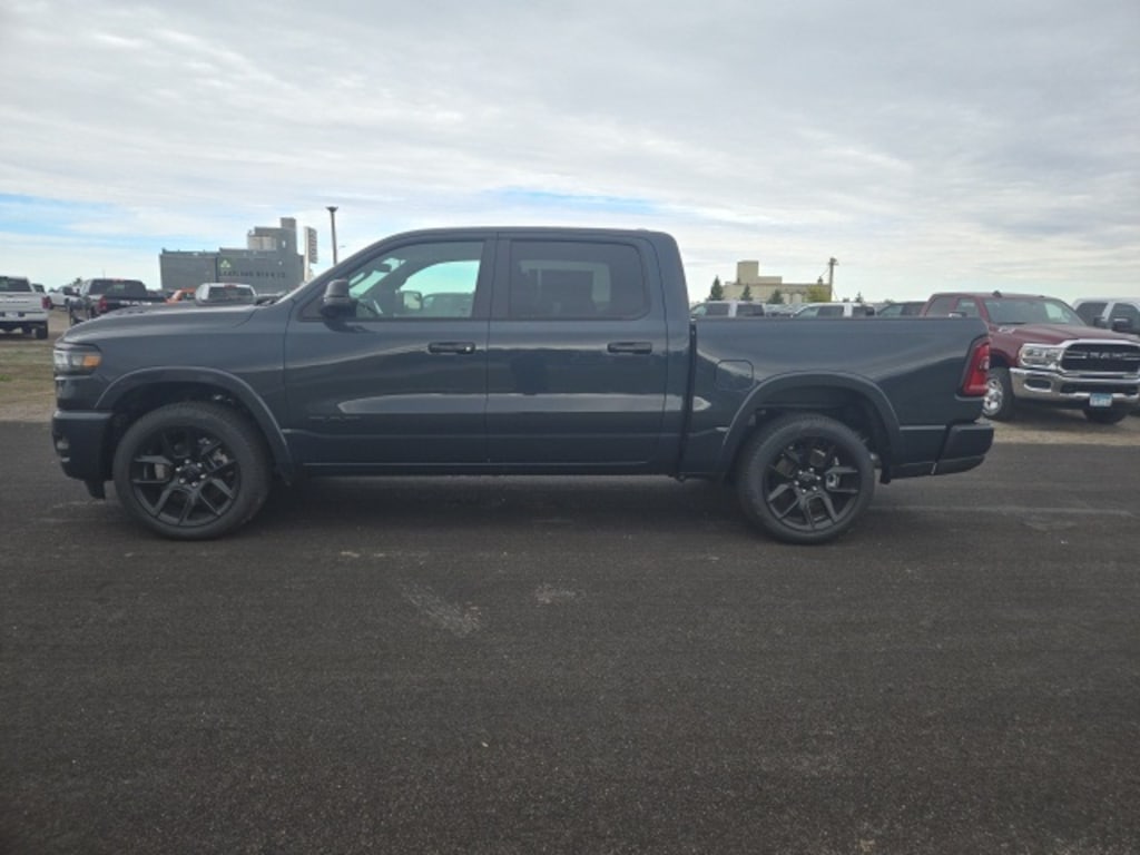 New 2026 Ram 1500 LARAMIE CREW CAB 4X4 5'7 BOX Pickup