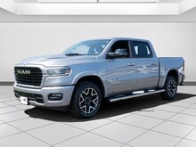 2025 Ram 1500 LARAMIE CREW CAB 4X4 5'7 BOX Pickup