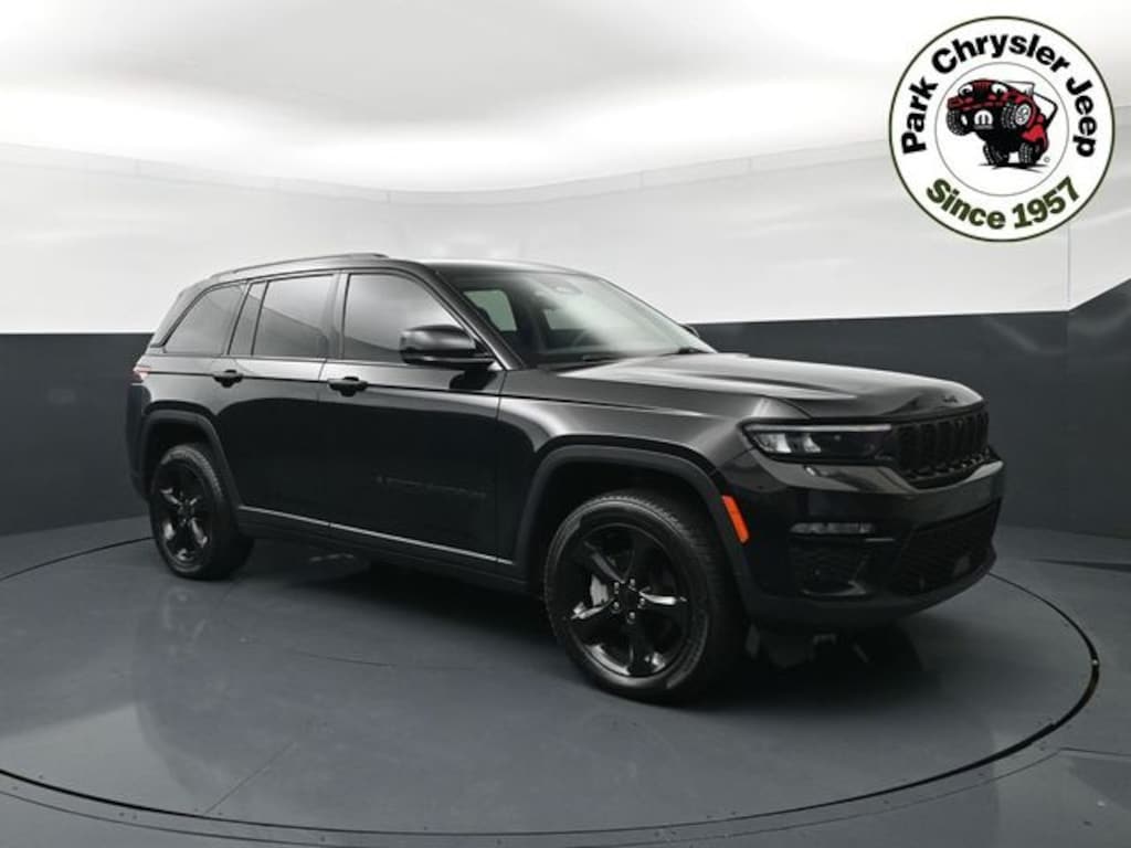 Used 2023 Jeep Grand Cherokee Limited SUV
