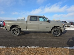 2026 Ram 3500 LARAMIE CREW CAB 4X4 6'4 BOX Pickup