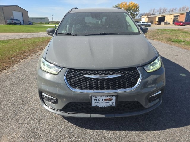 Used 2022 Chrysler Pacifica Touring L with VIN 2C4RC1BG5NR154523 for sale in Olivia, Minnesota