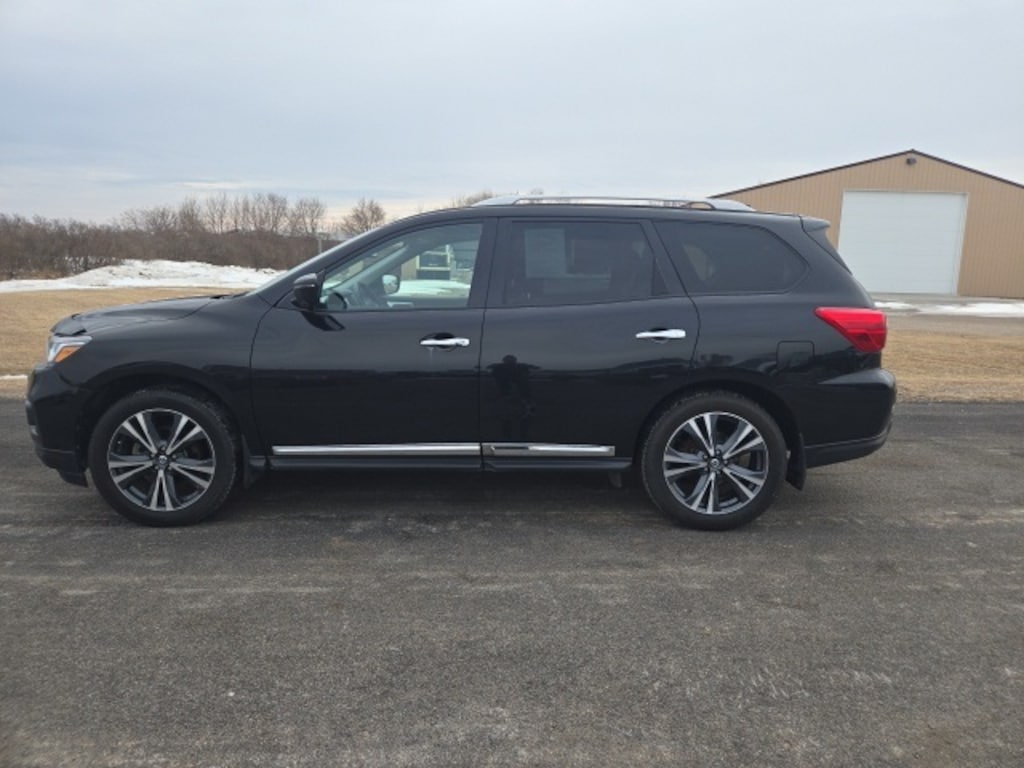 Used 2020 Nissan Pathfinder Platinum SUV