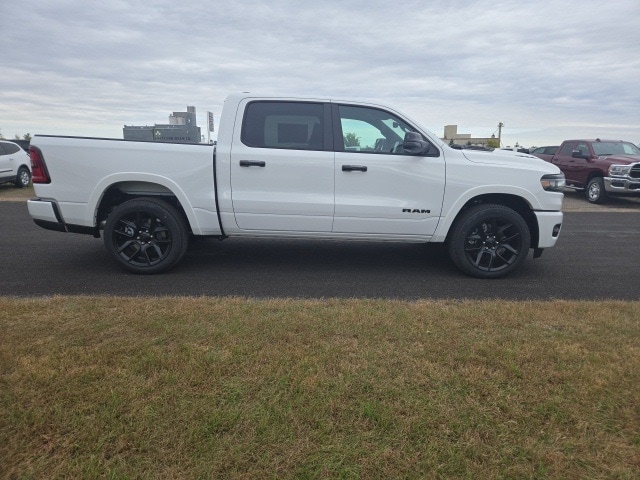 2026 RAM Ram 1500 Pickup Laramie's photo