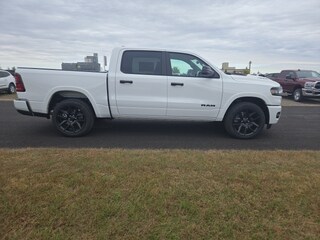 2026 Ram 1500 LARAMIE CREW CAB 4X4 5'7 BOX Pickup