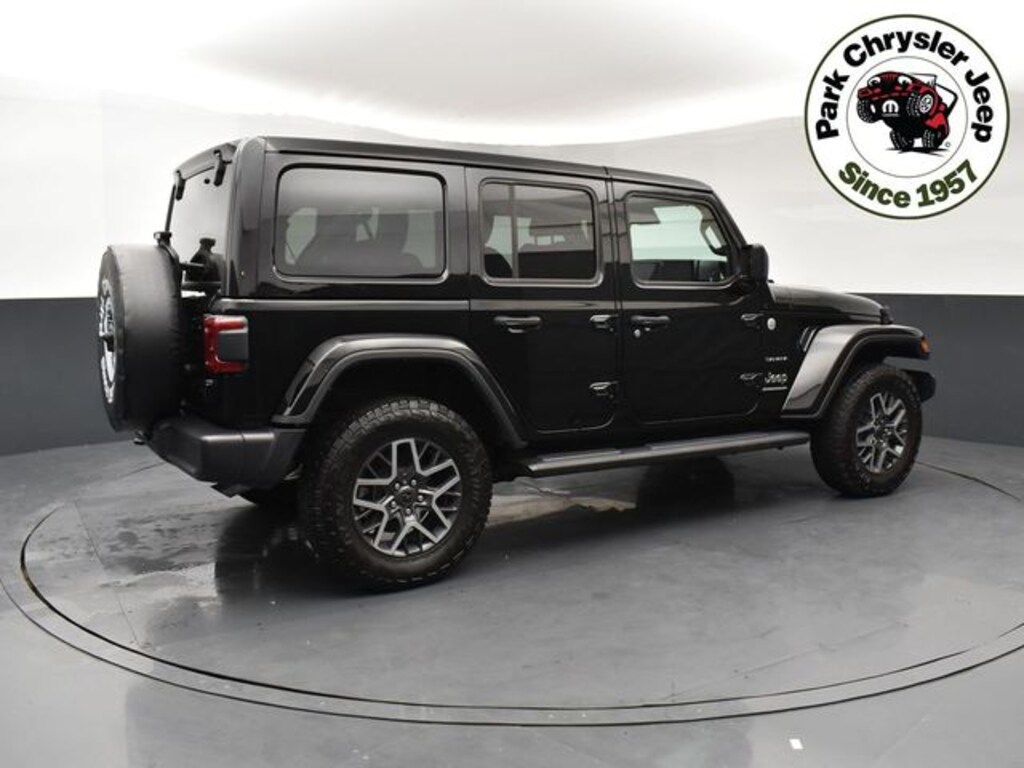 Used 2024 Jeep Wrangler Sahara SUV