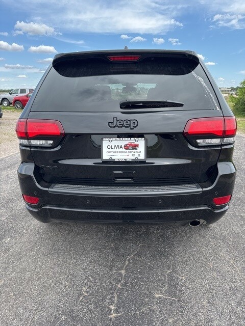Used 2022 Jeep Grand Cherokee WK Laredo X with VIN 1C4RJFAG2NC117135 for sale in Olivia, Minnesota