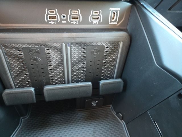 2026 RAM 1500 Laramie - Photo 10