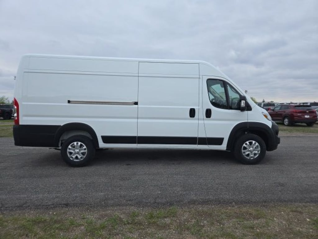 New 2026 Ram ProMaster PROMASTER 3500 SLT CARGO VAN HIGH ROOF 159' WB EXT Cargo Van