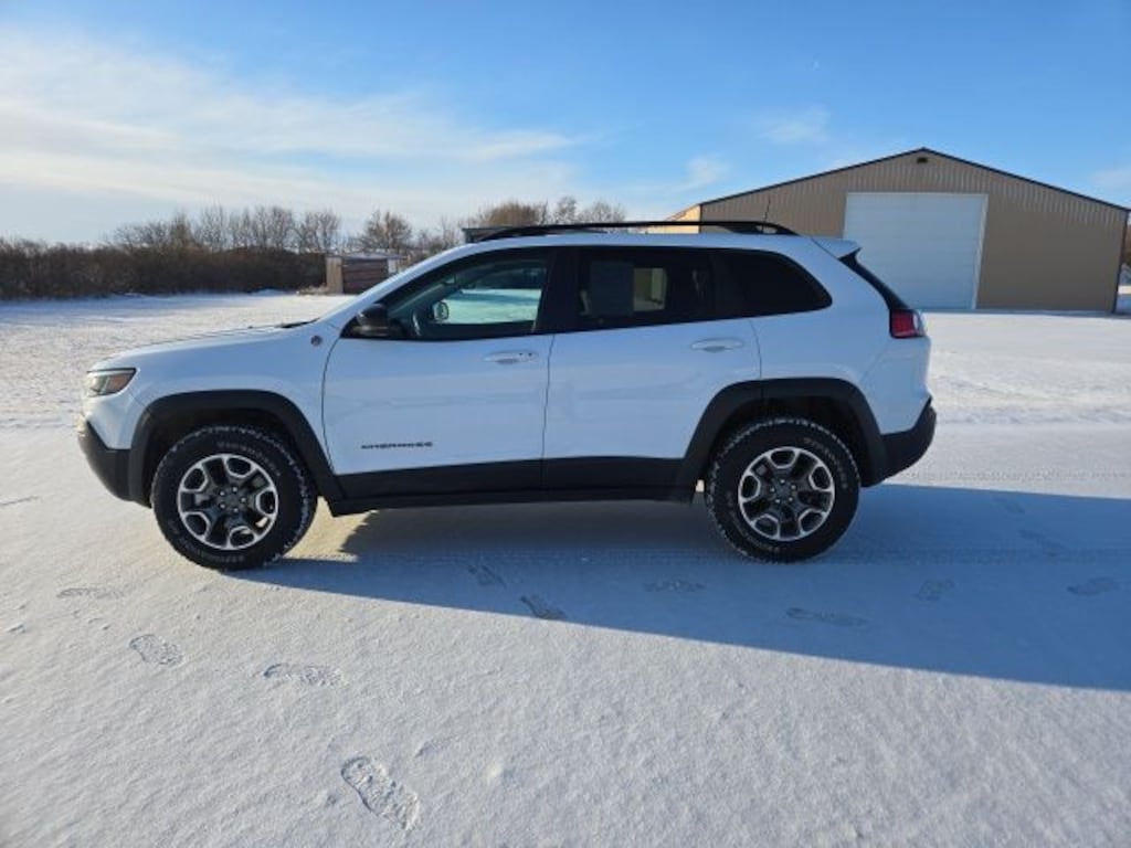 Used 2022 Jeep Cherokee Trailhawk SUV