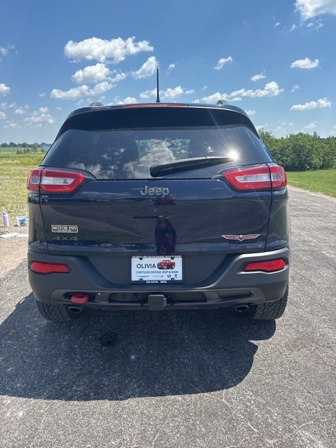 Used 2016 Jeep Cherokee Trailhawk with VIN 1C4PJMBS2GW164262 for sale in Olivia, Minnesota