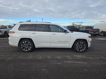 2022 Jeep New Grand Cherokee Overland SUV