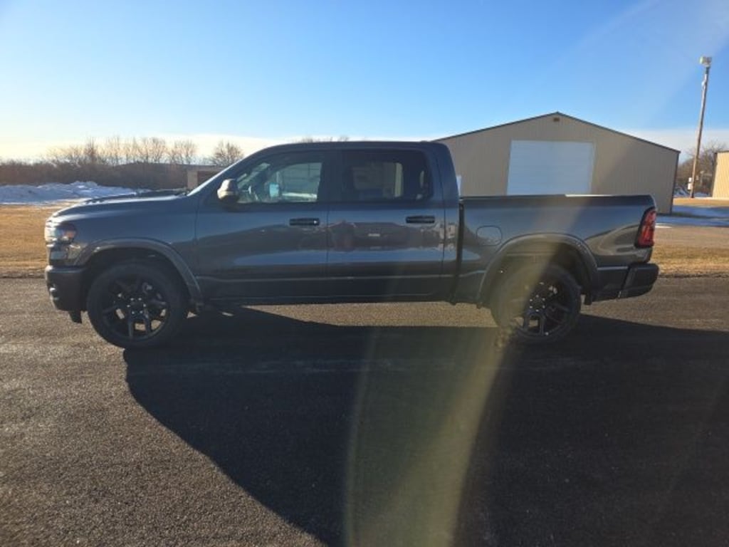 New 2026 Ram 1500 LARAMIE CREW CAB 4X4 5'7 BOX Pickup