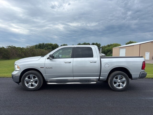 2016 Ram 1500 Big Horn photo 3