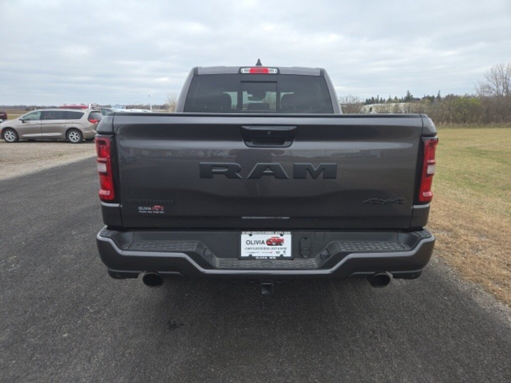 New 2026 Ram 1500 BIG HORN CREW CAB 4X4 5'7 BOX Pickup