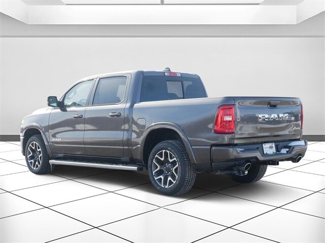 2025 Ram 1500 Laramie photo 3
