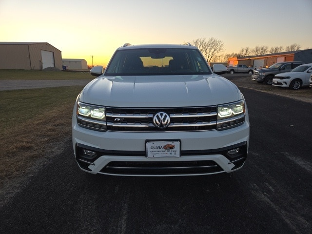 Used 2019 Volkswagen Atlas SE R-Line w/Tech with VIN 1V2XR2CA0KC582072 for sale in Olivia, Minnesota