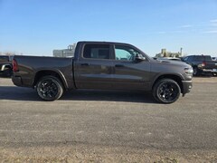 2026 Ram 1500 BIG HORN CREW CAB 4X4 5'7 BOX Pickup