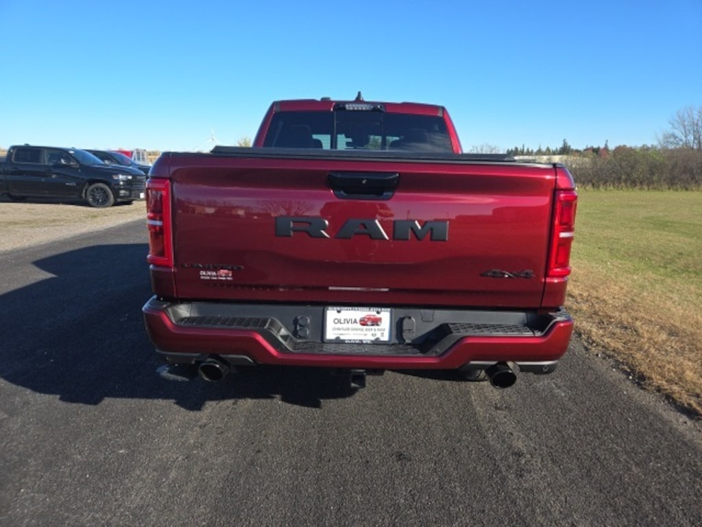 New 2026 Ram 1500 LIMITED CREW CAB 4X4 5'7 BOX Pickup