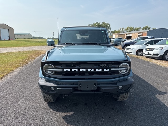 Used 2022 Ford Bronco 4-Door Outer Banks with VIN 1FMDE5DH9NLA77158 for sale in Olivia, Minnesota
