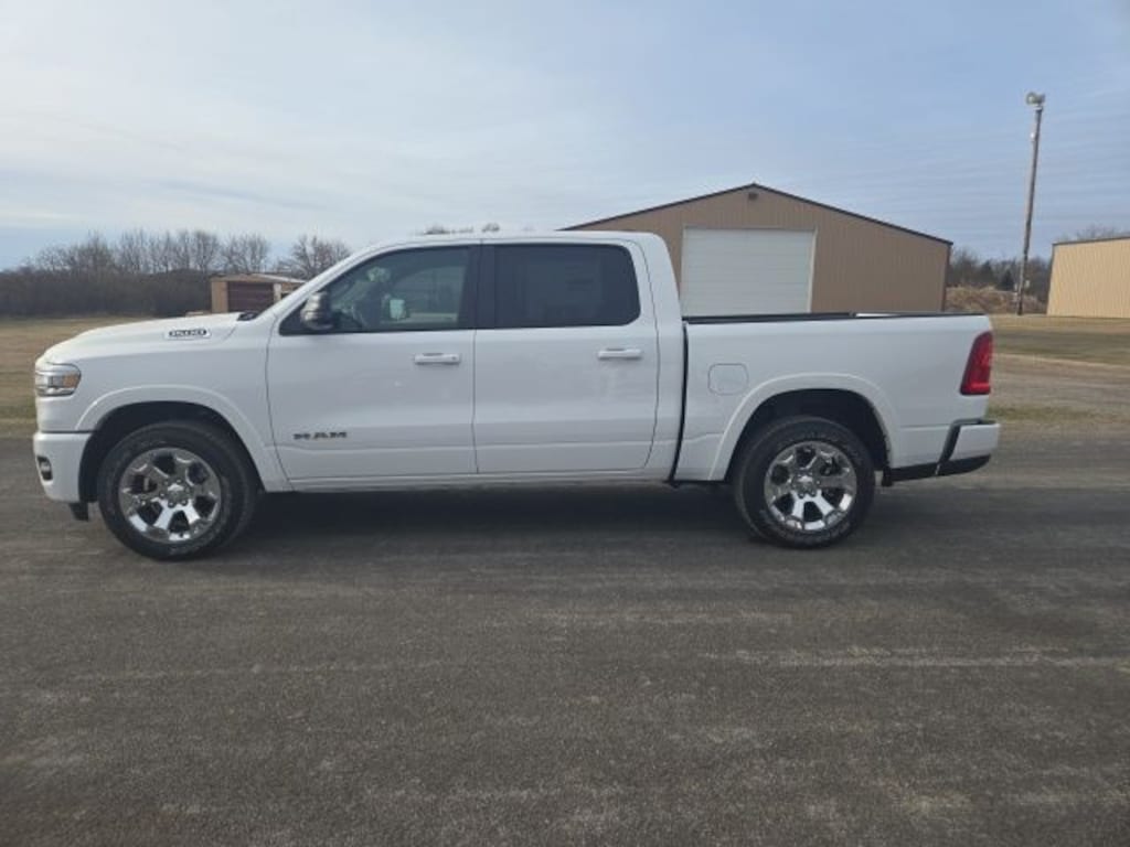 New 2026 Ram 1500 BIG HORN CREW CAB 4X4 5'7 BOX Pickup