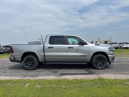 2026 Ram 1500 BIG HORN CREW CAB 4X4 5'7 BOX Pickup