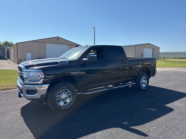 2024 Ram 2500 Tradesman photo 2