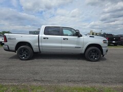 2026 Ram 1500 BIG HORN CREW CAB 4X4 5'7 BOX Pickup