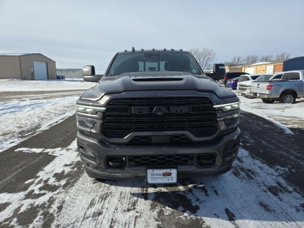 New 2025 Ram 2500 LARAMIE CREW CAB 4X4 6'4 BOX Pickup