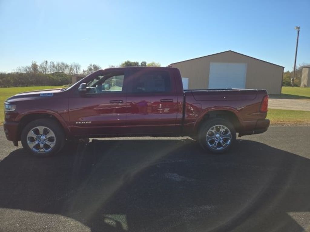 New 2026 Ram 1500 BIG HORN CREW CAB 4X4 5'7 BOX Pickup