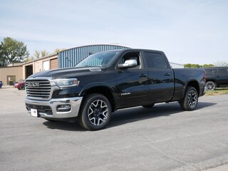 2025 Ram 1500 LARAMIE CREW CAB 4X4 6'4 BOX Pickup