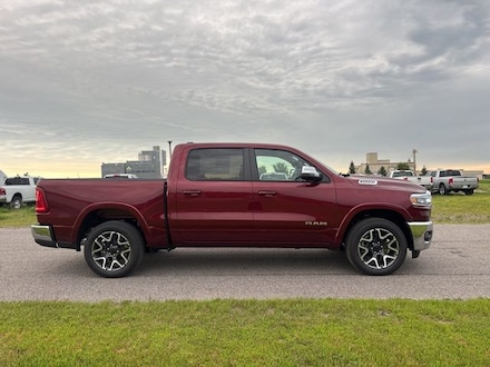 2026 Ram 1500 LARAMIE CREW CAB 4X4 5'7 BOX Pickup