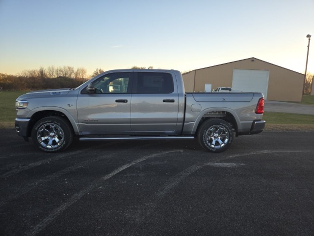 New 2026 Ram 1500 BIG HORN CREW CAB 4X4 5'7 BOX Pickup