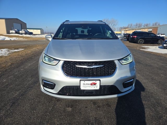 Used 2022 Chrysler Pacifica Touring with VIN 2C4RC1FGXNR130146 for sale in Olivia, Minnesota