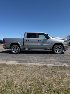 2025 Ram 1500 BIG HORN CREW CAB 4X4 5'7 BOX Pickup