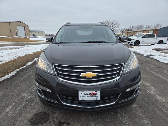 Used 2017 Chevrolet Traverse 2LT with VIN 1GNKRHKD0HJ169154 for sale in Olivia, Minnesota