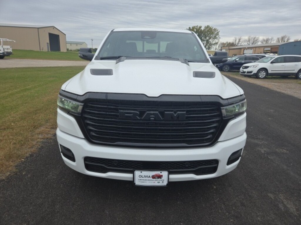 New 2026 Ram 1500 LARAMIE CREW CAB 4X4 5'7 BOX Pickup