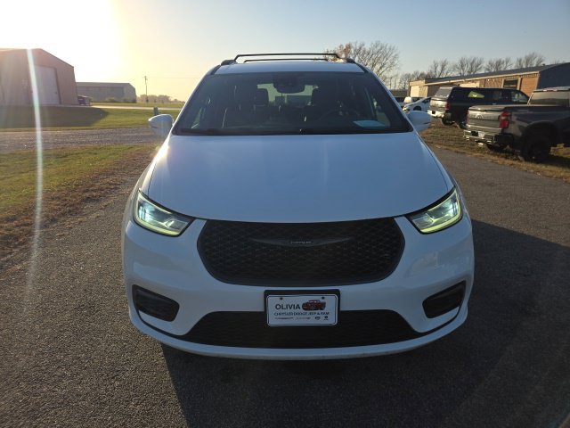 Used 2021 Chrysler Pacifica Touring L with VIN 2C4RC1BG4MR579648 for sale in Olivia, Minnesota