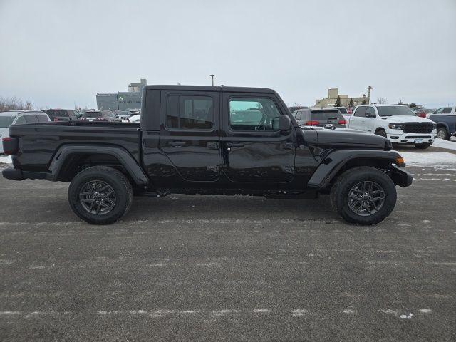 2026 Jeep Gladiator Sport S Auto's photo