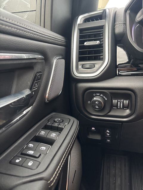 2026 RAM 1500 Laramie - Photo 11