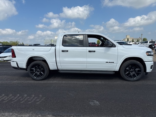 2026 RAM Ram 1500 Pickup Laramie's photo