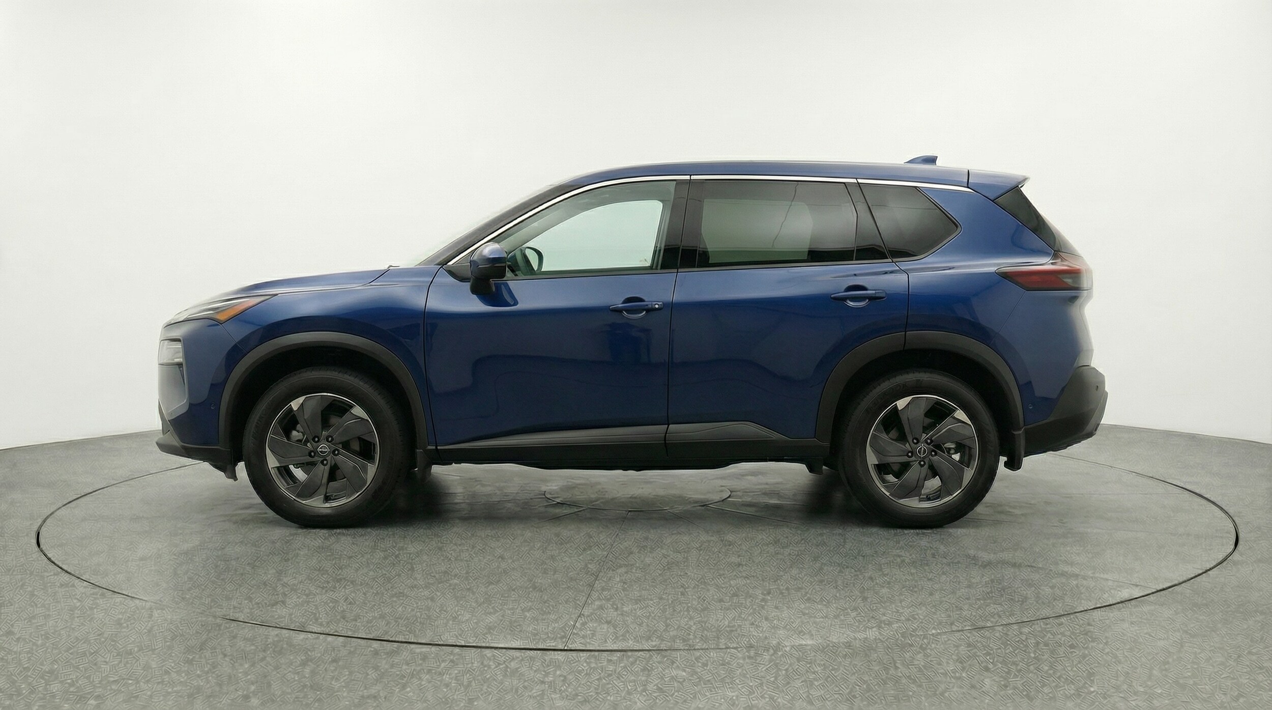 Thumbnail: 2025 Nissan Rogue - 4