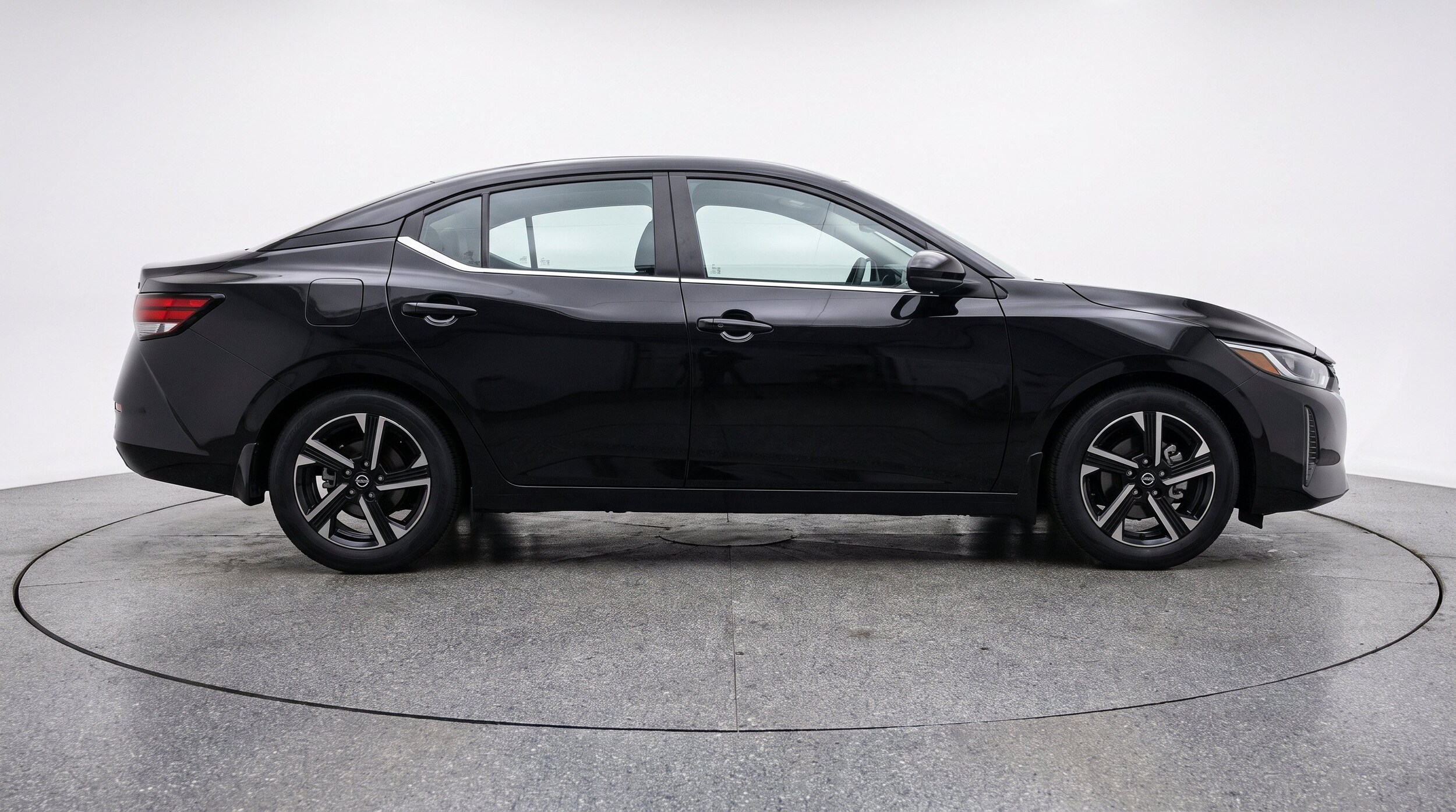 Thumbnail: 2025 Nissan Sentra - 11
