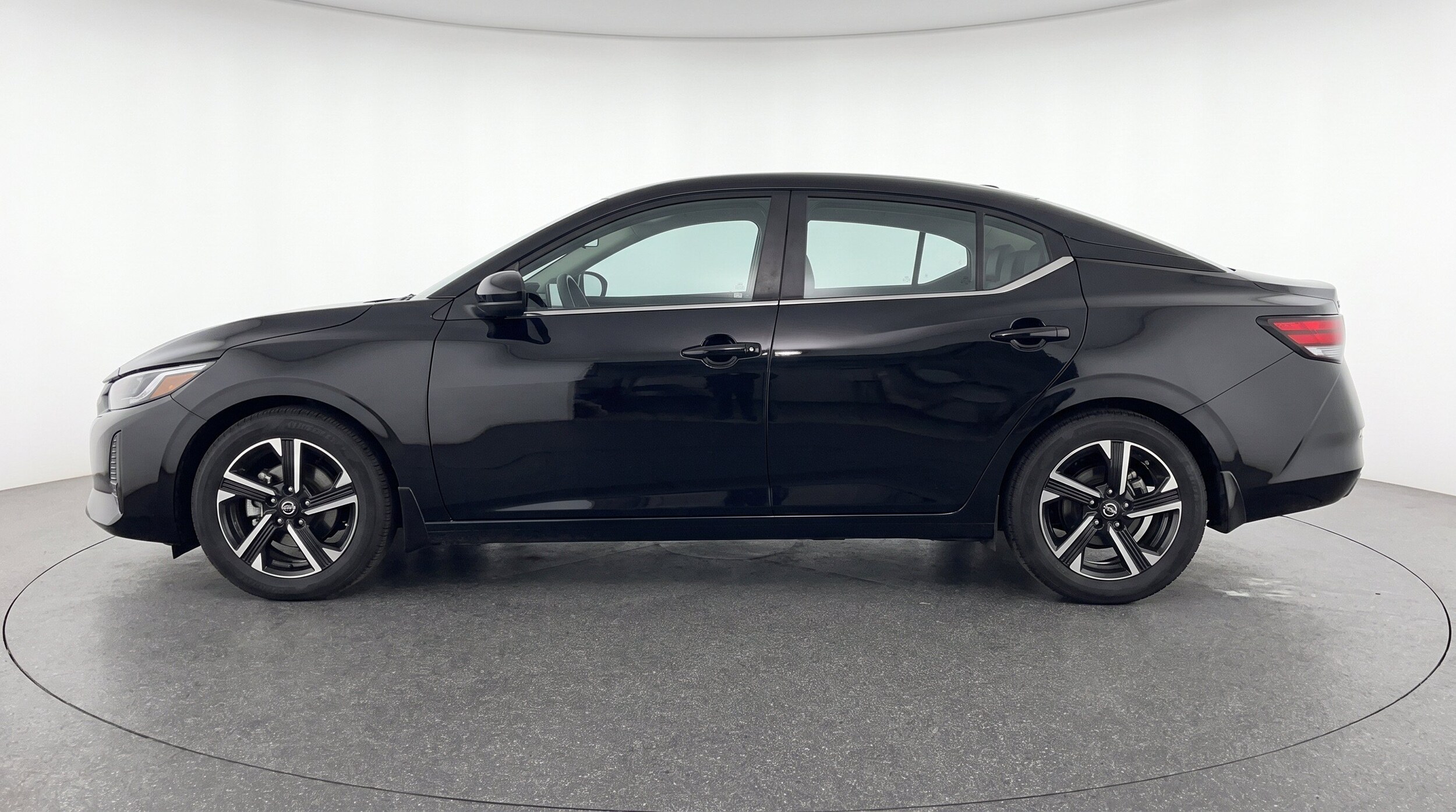 Thumbnail: 2025 Nissan Sentra - 5