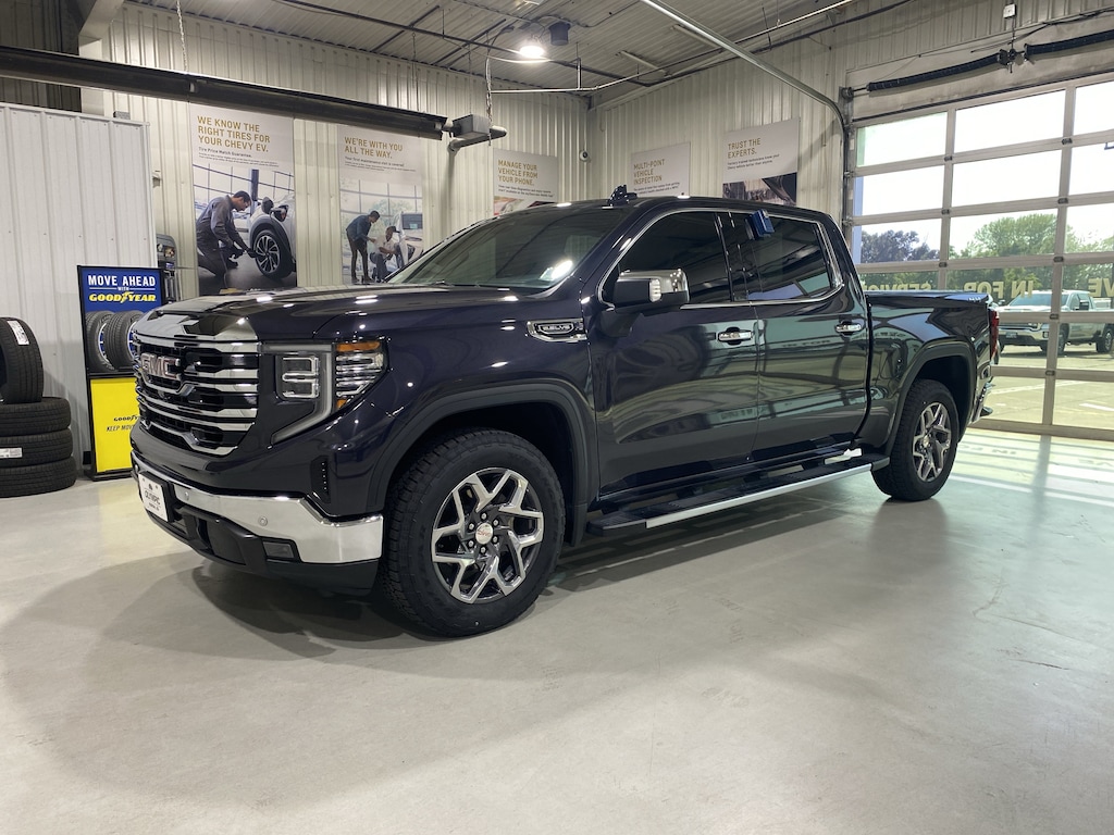 Used 2024 GMC Sierra 1500 SLT Truck