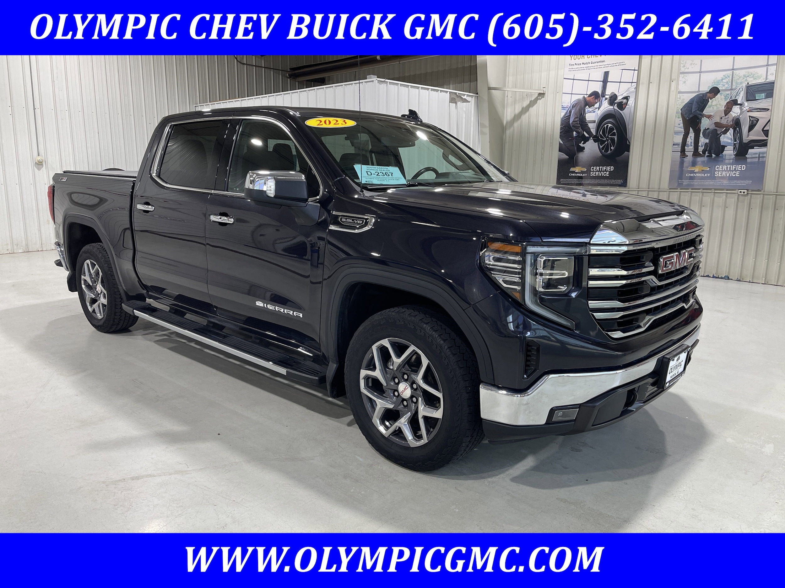 2023 GMC Sierra 4WD Crew Cab Short Box SLT's photo